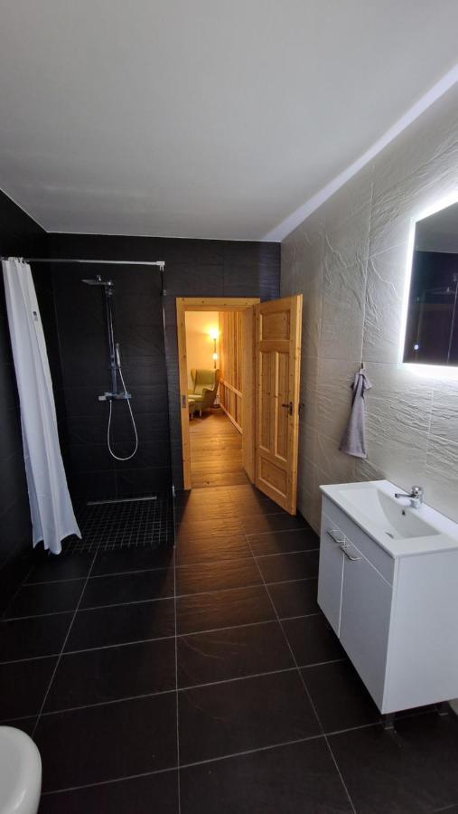 Liebevoll Sanierte Altbauwohnung Waldsieversdorf エクステリア 写真